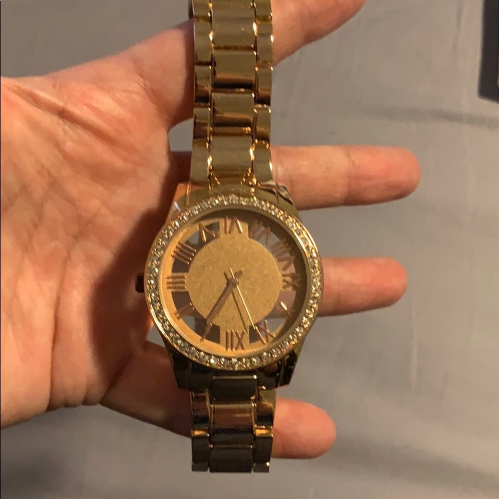 Watch - Picture 4 of 4